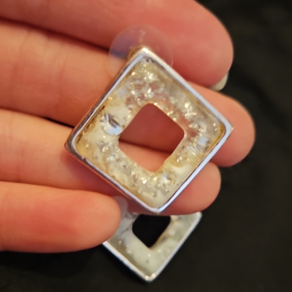 Silver Tone & White Enamel Earrings, Glittery, Excellent Condition! - Picture 2 of 8